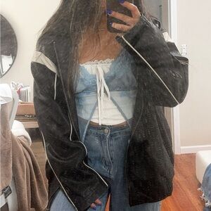 Cute clothes, vintage y2k name brands etc! Follow me on Dep0p @vangmadi